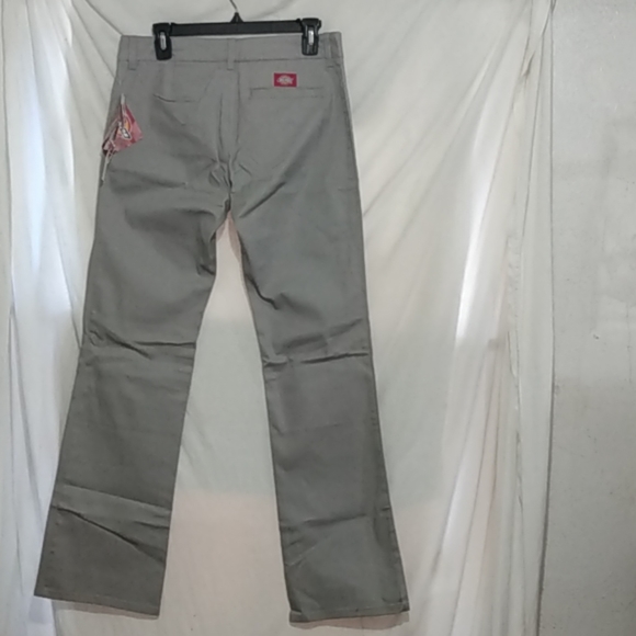 Dickies - Picture 2 of 5